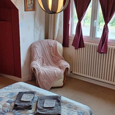 Les Trois Chambres De Lyly Situees A Brou Exteriér fotografie
